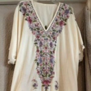 Beautiful embroidery, on tan fabric - size XL